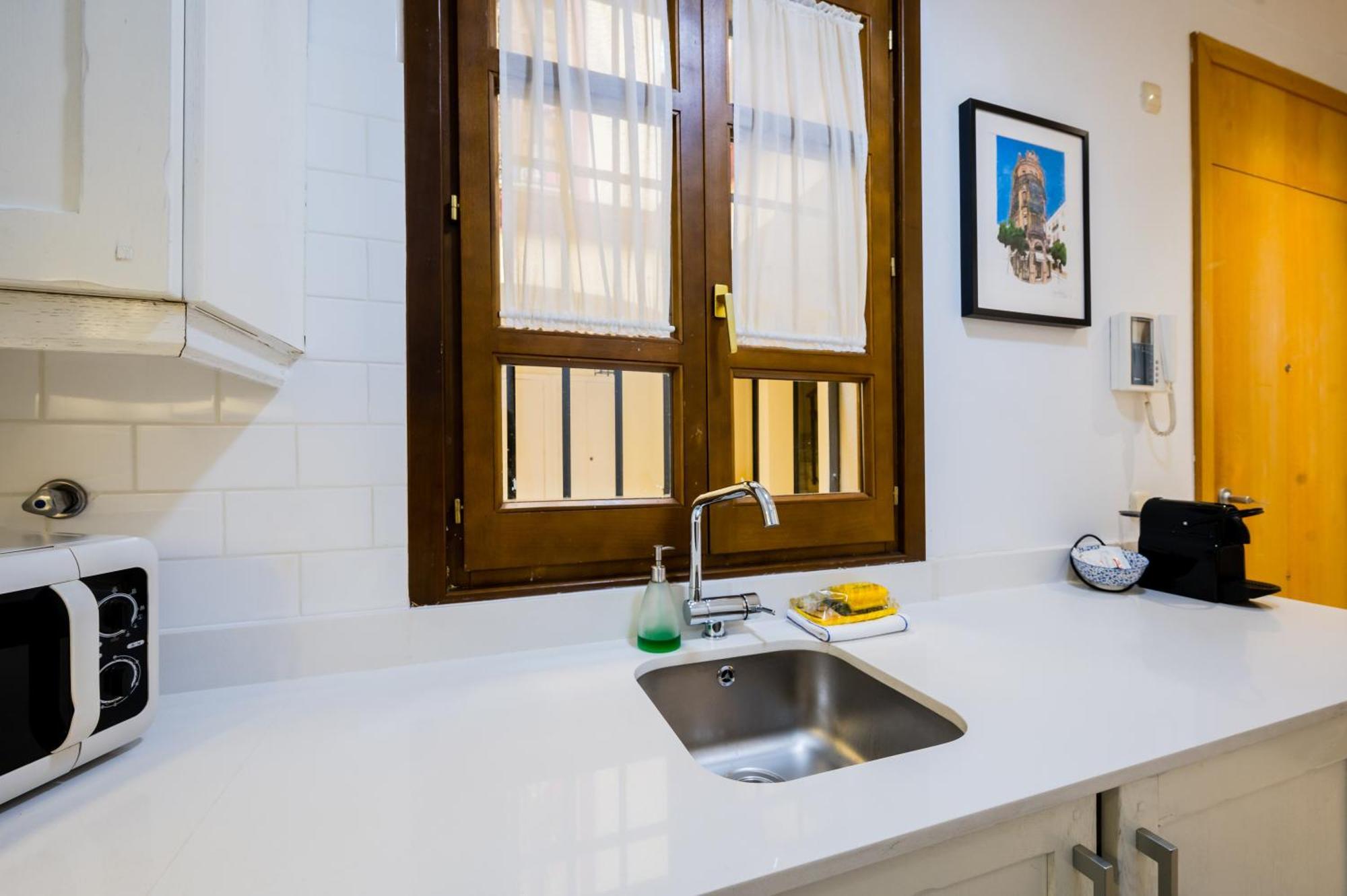 Beautiful And Cozy- 1Bd 1Bth- Arenal Center Διαμέρισμα Σεβίλλη Εξωτερικό φωτογραφία